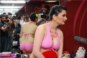 Madhavi sharma Ass 1.jpg South Indian Bikini Zone